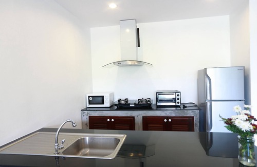 Hua Thanon Hotel | Discover Samui Natien Village: Ocean View Pool Retreat