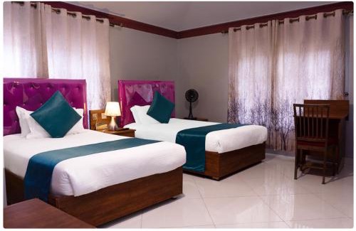 Kampala Bed & Breakfast | Inviting SamWeb Bed and Breakfast: Eco-Friendly & Pet Friendly