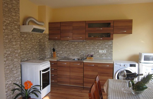 Old Town Apartment | Discover SAMY Apartment Pomorie: Family-Friendly Stay