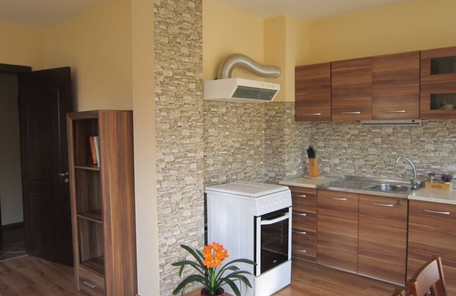 Old Town Apartment | Discover SAMY Apartment Pomorie: Family-Friendly Stay