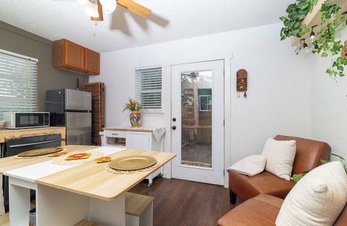 Pecan Valley Apartment | San Antonio Private Studio! no shared spaces