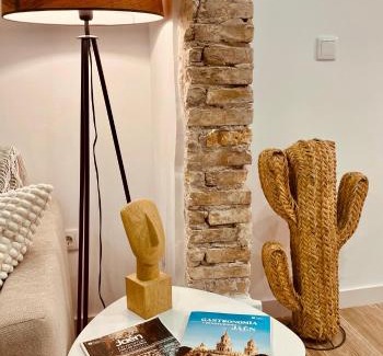 Jaen Apartment | Discover San Bartolomé 26: Family-Friendly Retreat