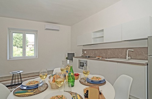Soiano del Lago Apartment | Discover San Carlo Borromeo 1: Family-Friendly Retreat