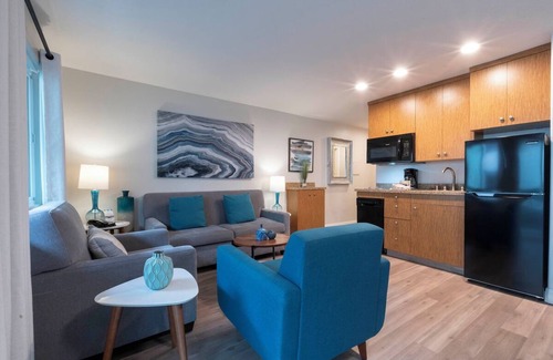 San Clemente Hotel | Experience San Clemente Beach Bliss with Pool & Spa Access