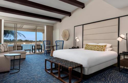 San Diego Hotel | Relax at San Diego Mission Bay Resort with Ocean Views