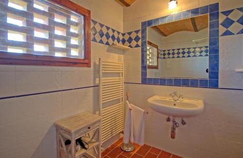 Radi House | Inviting Getaway at San Donnino by PosarelliVillas
