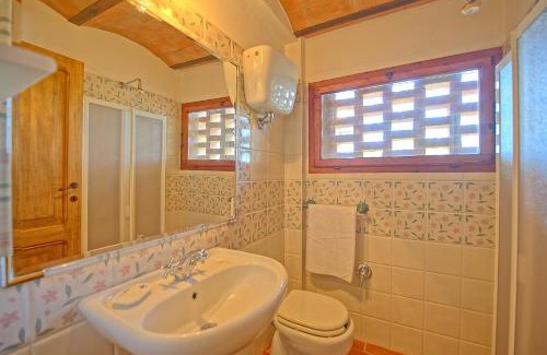 Radi House | Inviting Getaway at San Donnino by PosarelliVillas
