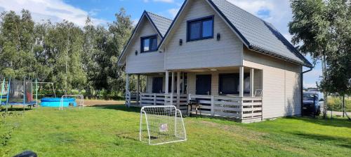 Dziwnowek Ski Chalet | Relax at San Escobar Dziwnówek: Ocean Views & Pool