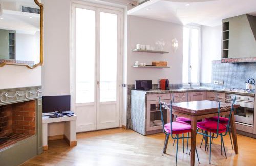 San Marco Apartment | San Fermo Apartment: Family-Friendly Retreat with Hot Tub