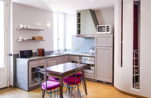 San Marco Apartment | Discover San Fermo Apartment: Family-Friendly Comfort Awaits