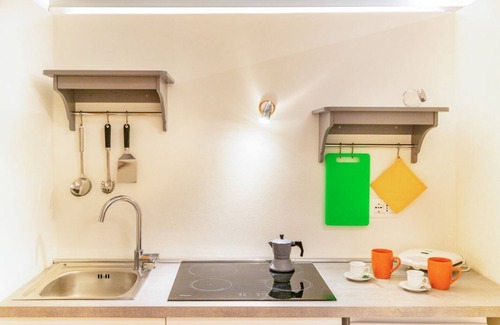 Pisa City Centre Apartment | Modern Central Apartment in San Francesco with Breakfast
