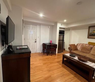 Outer Mission Apartment | Cozy 2 Bedroom Apartment with Parking near City College