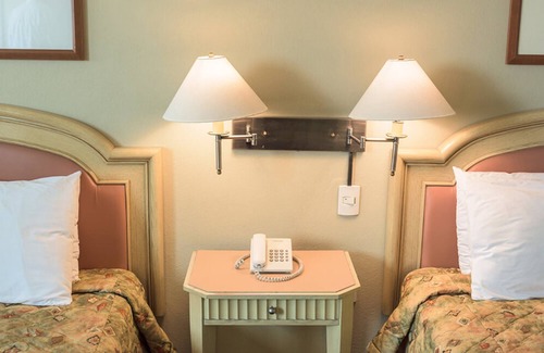 Irapuato Hotel | Comfortable San Francisco Business Class with Premium Amenities