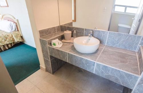 Irapuato Hotel | Comfortable San Francisco Business Class with Premium Amenities