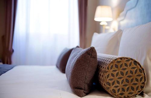 San Gemini Hotel | Unforgettable San Gemini Palace: 5-Star Oceanfront Retreat