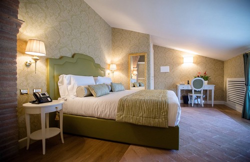 San Gemini Hotel | Elegant San Gemini Palace: 5-Star Stay with Spa & Dining