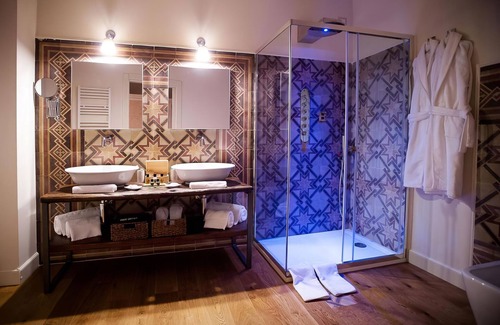 San Gemini Hotel | Elegant San Gemini Palace: 5-Star Stay with Spa & Dining