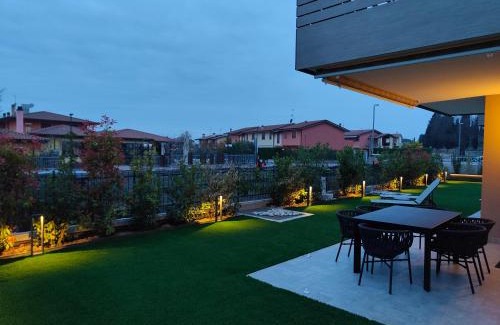 Cola Apartment | Elegant San Giorgio Design Home with Pool & Hot Tub