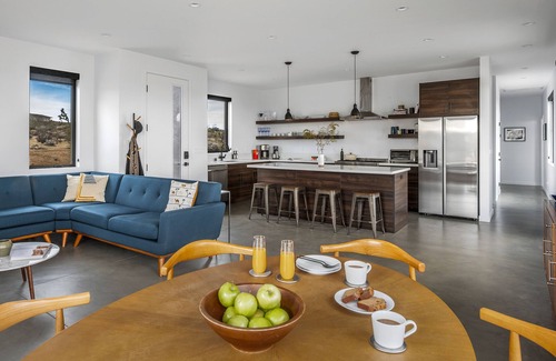 Joshua Tree House | San Junipero - Relax and Enjoy Ocean Views from the Pool!
