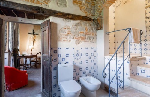 Londa House | Unwind at San Leolino: Oceanfront Bliss & Top Reviews