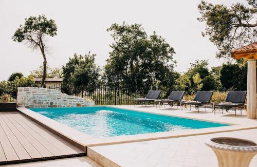 Babici Villa | San Lorenzo: 4-Star Getaway with Pool & Pet-Friendly Perks