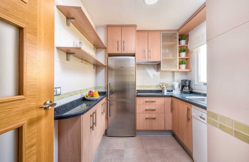 Ensanche Centro Apartment | Relaxing San Lorenzo Holiday Home in Malaga - 9.8/10 Rated