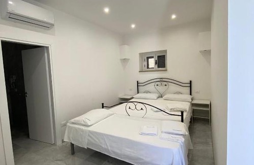 Cariati Bed & Breakfast | Pet-Friendly Getaway at San Lorenzo with Hot Tub Access