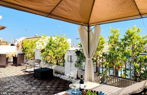 San Vicente Apartment | Elegant San Lorenzo Penthouse: 4-Star Family-Friendly Retreat