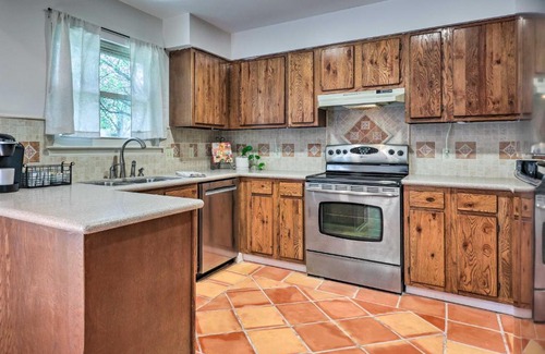 San Marcos House | Inviting San Marcos Vacation Rental Near Downtown Awaits!