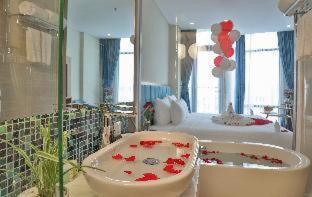 An Hai Đong Hotel | Inviting San Marino Boutique Danang: Pool & Breakfast Included