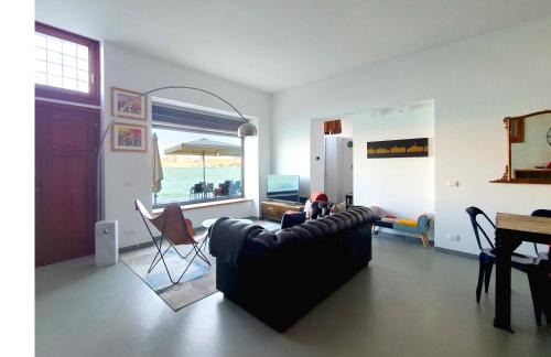 Isola San Giorgio Maggiore House | Beautiful Views at San Mark's Basin for Your Getaway