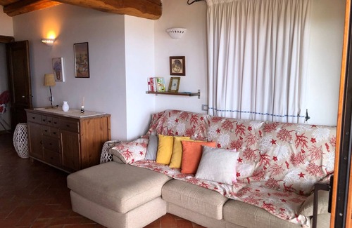 Luddui House | San Teodoro Villa with Pool, Steps from the Ocean