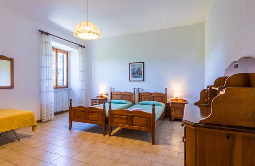 San Vivaldo Apartment | San Vivaldo: Oceanfront Retreat with Pool & Spa Amenities