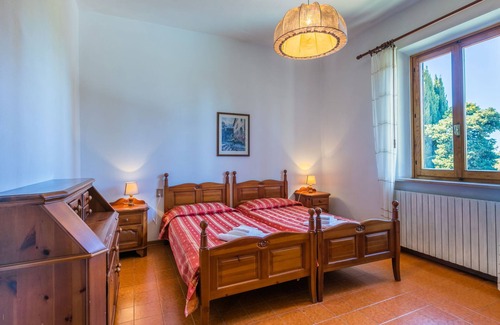 San Vivaldo Apartment | Pet-Friendly San Vivaldo with Pool and Oceanfront Views
