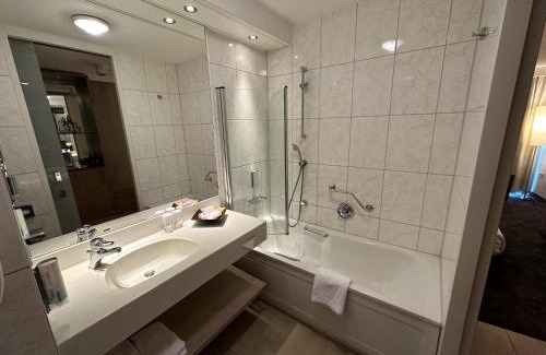 Goffert Hotel | Relax at Sanadome Hotel & Spa Nijmegen with Pool & Spa
