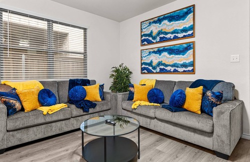 Lincoln Park House | Sanctuary @ Aubrey - Family Friendly Home