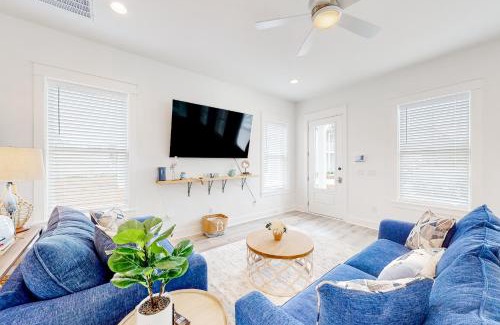 Silver Sands House | Relaxing Sand and Sunshine with Family-Friendly Amenities