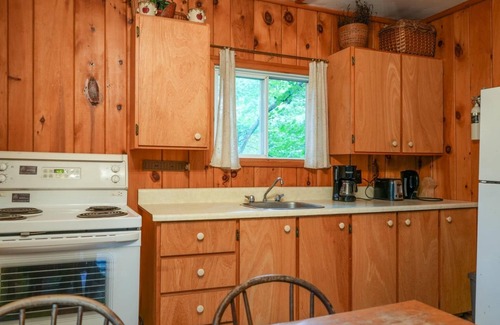 Carling Cottage | Pet-Friendly Retreat: Sand Bay 2-Bedroom Cottage #6