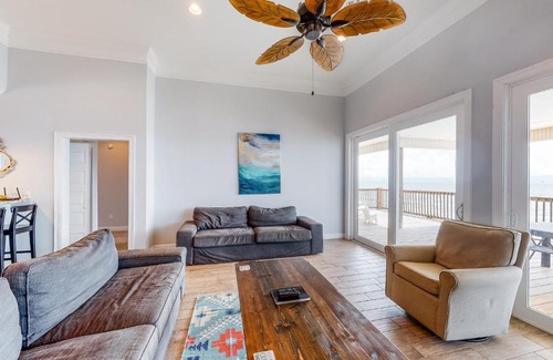 Dauphin Island House | Experience Oceanfront Bliss at Sand By Me - Guest Rated 10/10
