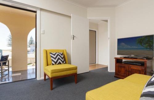 Mount Maunganui House | Family-Friendly Sand Castles in Mount Maunganui