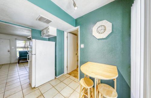 Corpus Christi Hotel | Family-Friendly Retreat at Sand Dollar #5 with Pool Access
