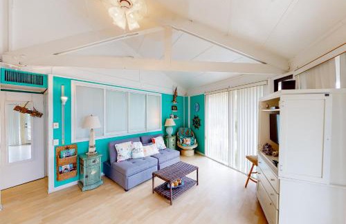 Indian Pass House | Family-Friendly Stay at Sand Dollar Chalet II on Your Next Trip