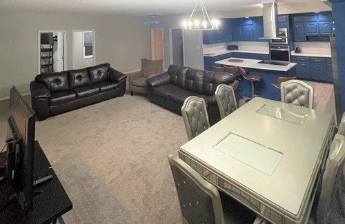 Morehead City Hotel | Family-Friendly Sand Dollar Motel with Kitchen & Breakfast