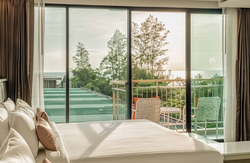 Khlong Khut Hotel | Relaxing Stay at Sand Dunes Chaolao Beach Resort