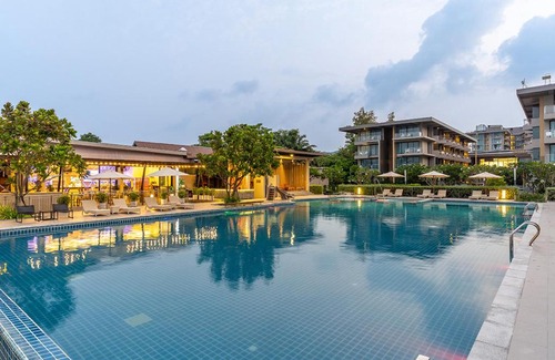 Khlong Khut Resort | Relaxing Oceanfront Retreat at Sand Dunes Chaolao Beach Resort