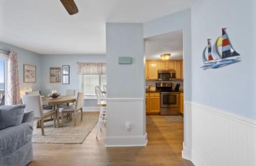North Carolina Coast Villa | Oceanfront Sand Fiddler Sunrise Villa with Pool & Breakfast