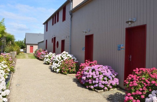 Saint-Coulomb House | Discover Sand Grain: Oceanview Haven Steps from the Beach