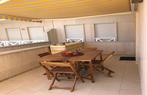 Costa Nova do Prado Apartment | Family-Friendly Sand House in Costa Nova with Breakfast
