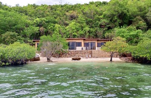 Coron House | Sand Island Beach and Dive Resort