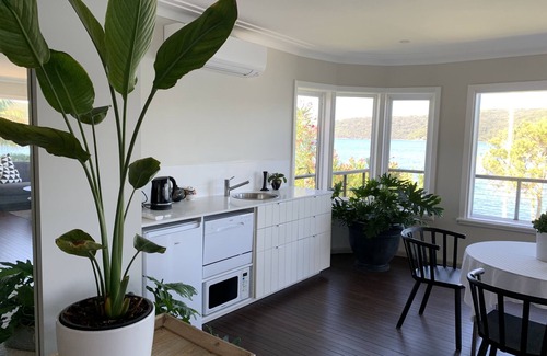 Palm Beach House | Enchanting Sand Point House Pittwater for Your Getaway